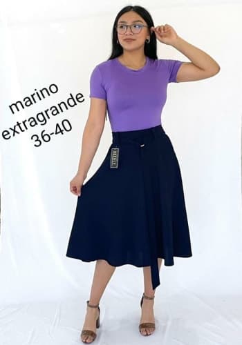 Falda larga color Marino talla Extragrande  estilo Circular