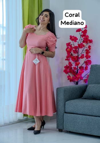 Vestido  largo color Coral talla Mediano estilo Circular