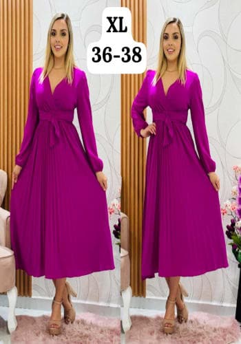Vestido  largo color Fiusha  talla Extragrande  estilo Tableado