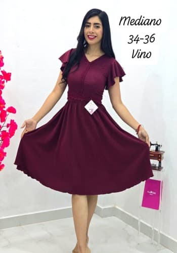 Vestido  largo color Vino talla Mediano estilo Circular